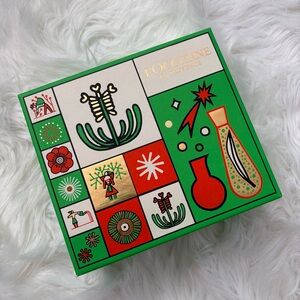 L'OCCITANE Vibrant Green and Red Gift Box